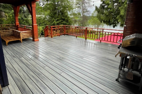 Fence and Deck Staining Service Near Me in Olympia WA 4